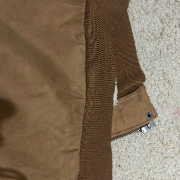 Jacket - Picture 8 of 10